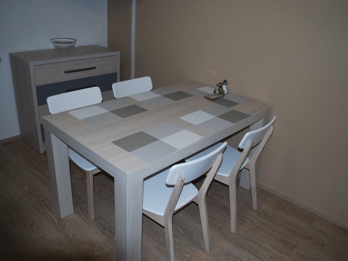 Apartman U Zamku โลชนา นาดเด เดสเนา ภายนอก รูปภาพ