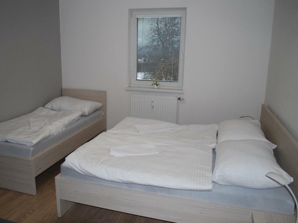 Apartman U Zamku โลชนา นาดเด เดสเนา ภายนอก รูปภาพ